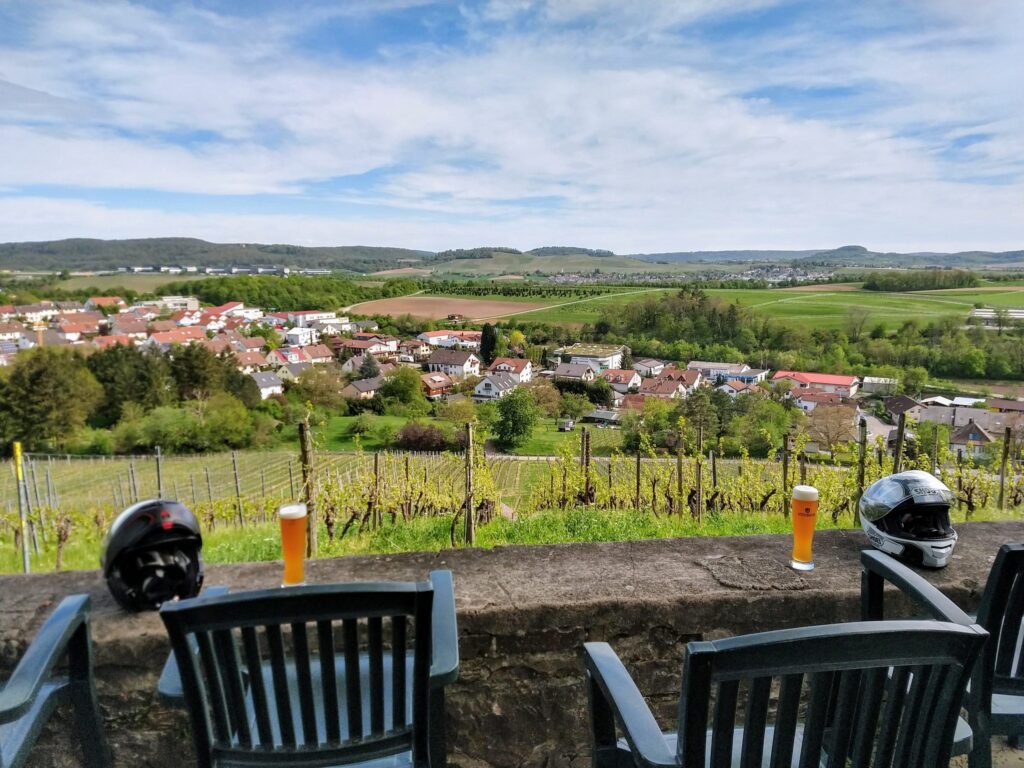 Burg Stettenfels Biergarten in Duitsland op weg naar Oostenrijk